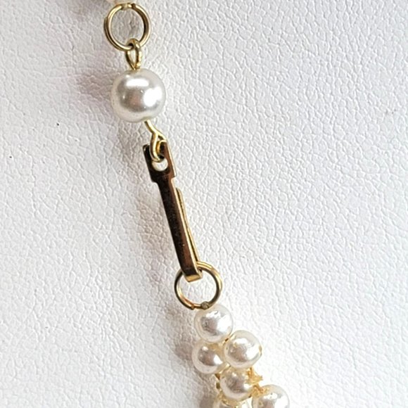 Beaded Necklace Gold Tone and Faux Pearl Vintage White Cream 17" DH776 - Picture 5 of 5